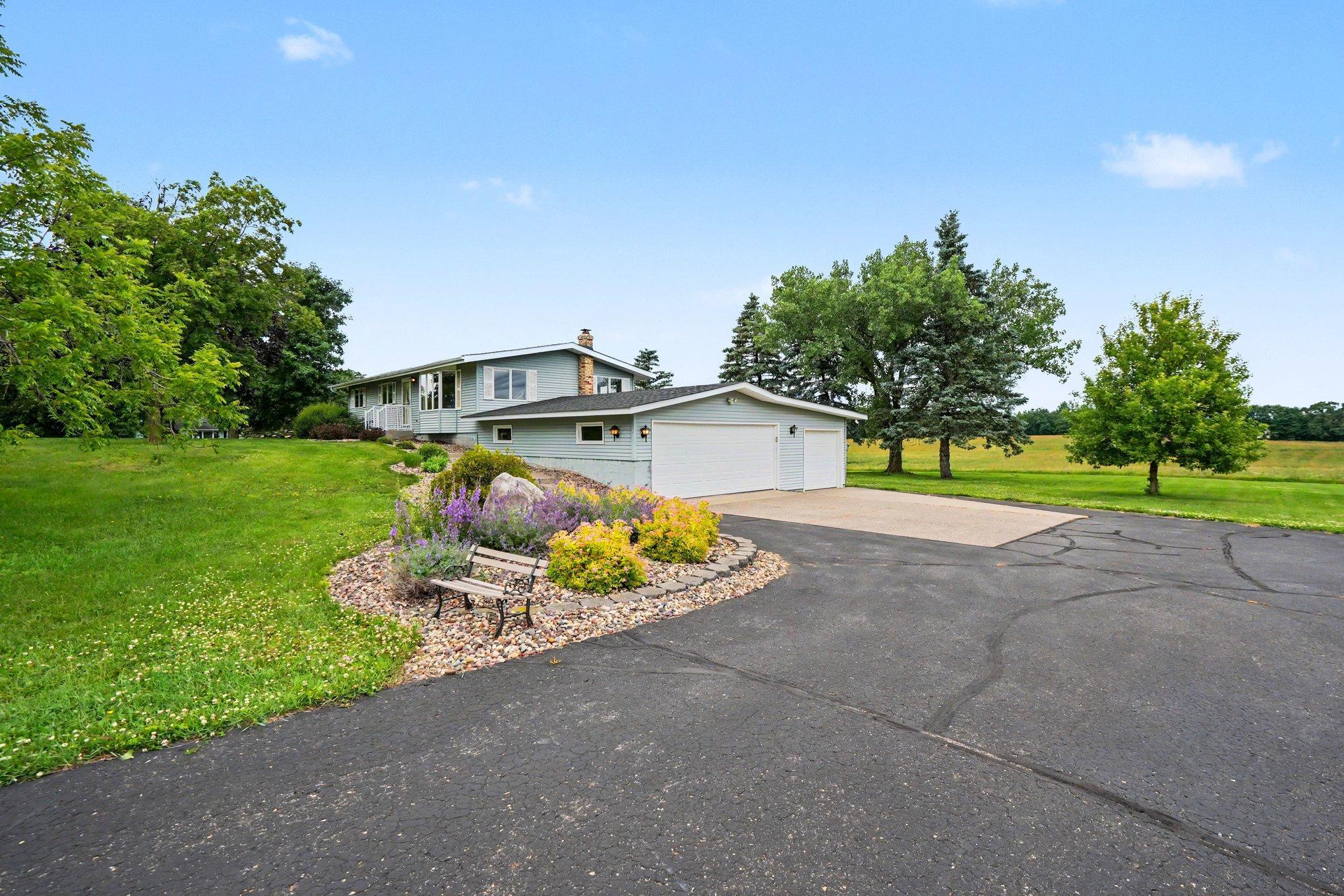 158 County Road East Houlton, WI 54082 - Photo 2 of 35