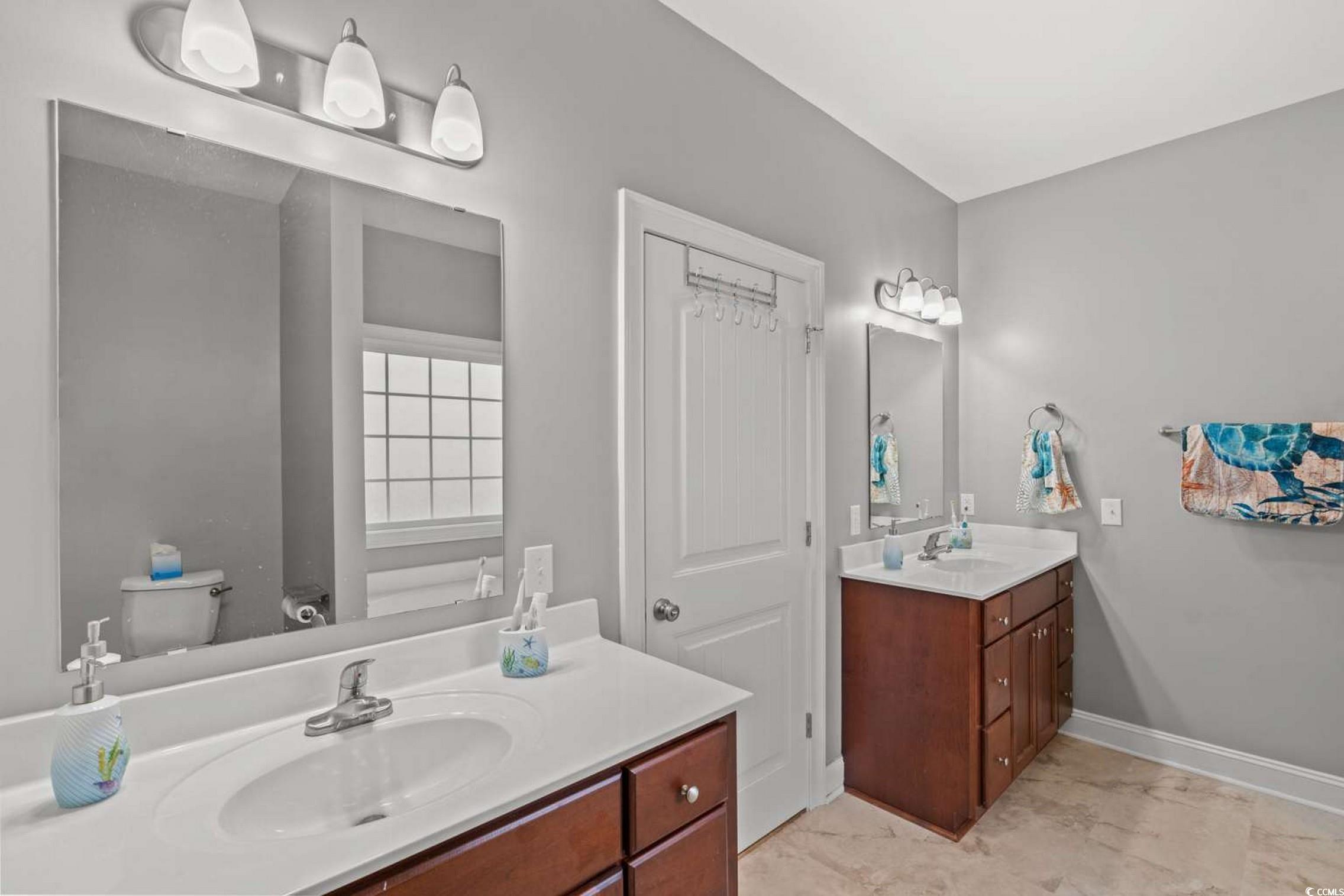 286 Copperwood Loop Conway, SC 29526 - Photo 16 of 40 Full bath featuring two vanities and toilet