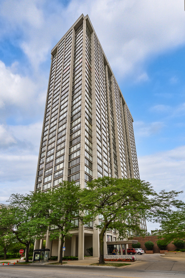 5455 North Sheridan Road, Unit 1811 Chicago, IL 60640 - Photo 1 of 27 Gallery Image 1
