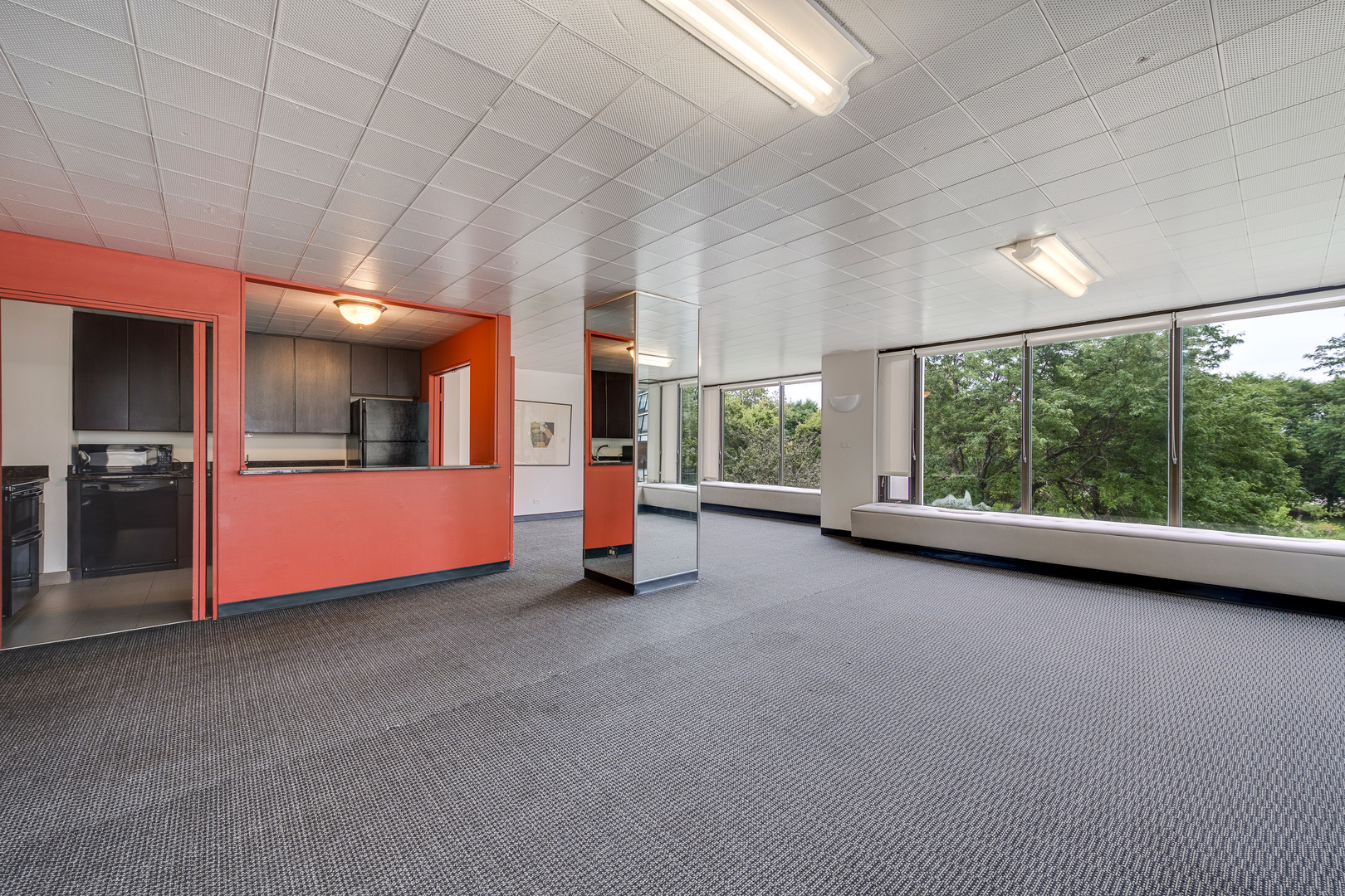 5455 North Sheridan Road, Unit 1811 Chicago, IL 60640 - Photo 23 of 27 Gallery Image 23