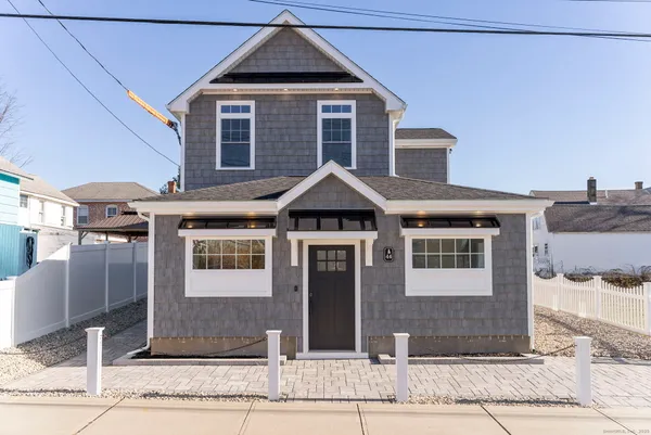 $699,000 | 44 Hartford Avenue, Old Saybrook, CT 06475