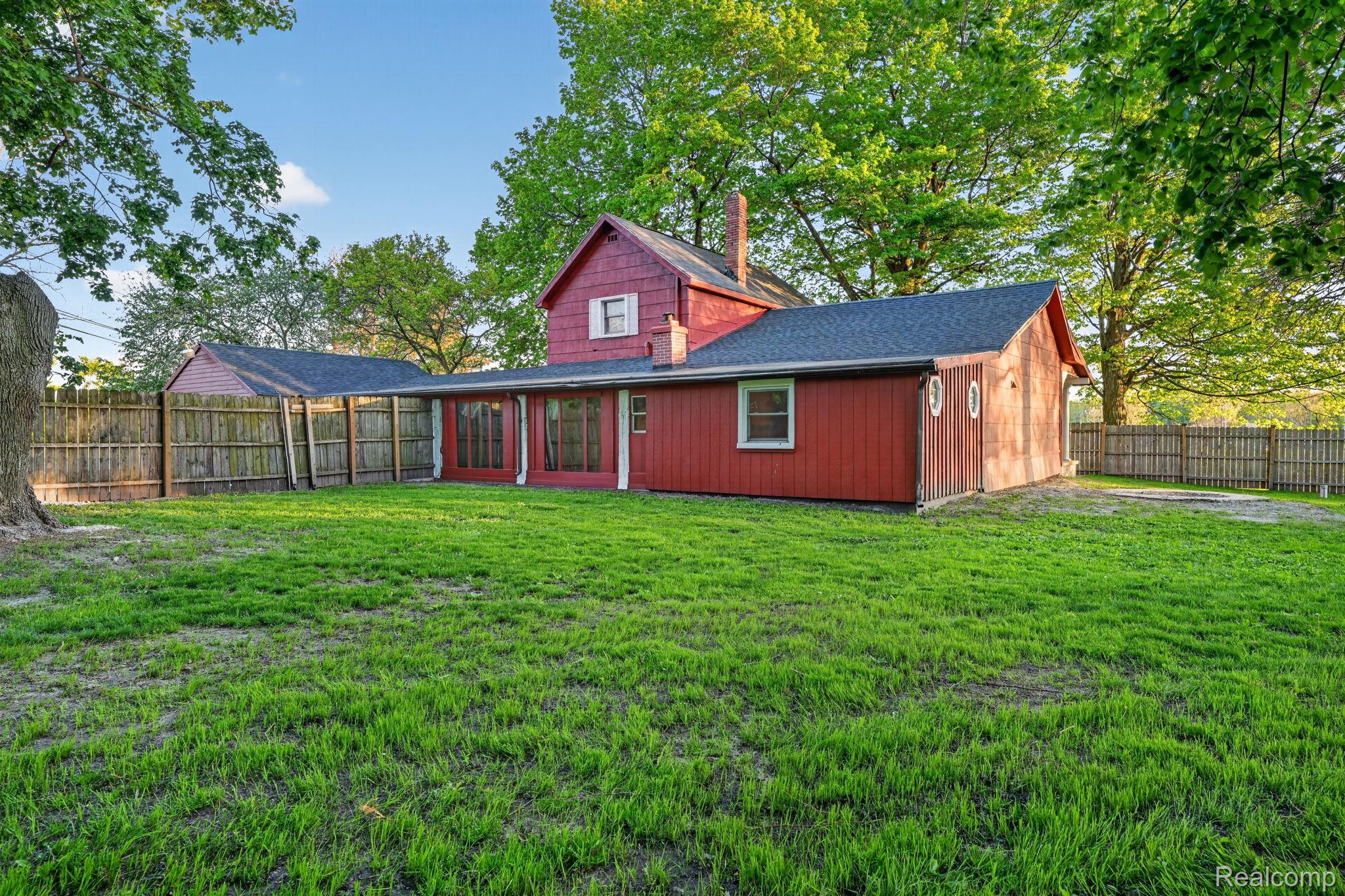864 Hogsback Road Mason, MI 48854 - Photo 9 of 60 9-web-or-mls-DSC_9253.jpg