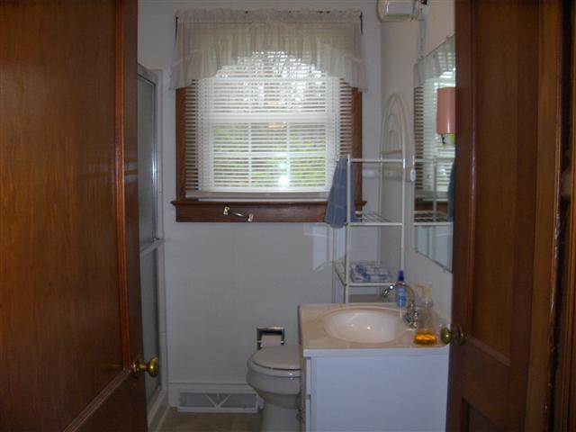504 New Woodruff Road Greer, SC 29651 - Photo 4 of 13 Gallery Image 4