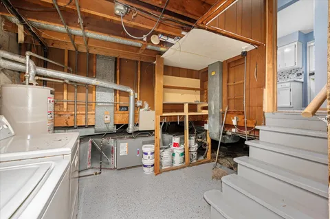 $154,900 | 12356 South Carpenter Street, Calumet Park, IL 60827