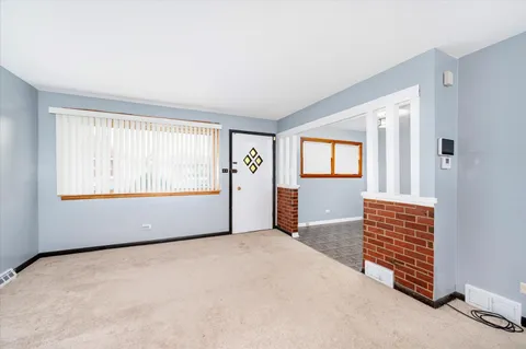 $154,900 | 12356 South Carpenter Street, Calumet Park, IL 60827