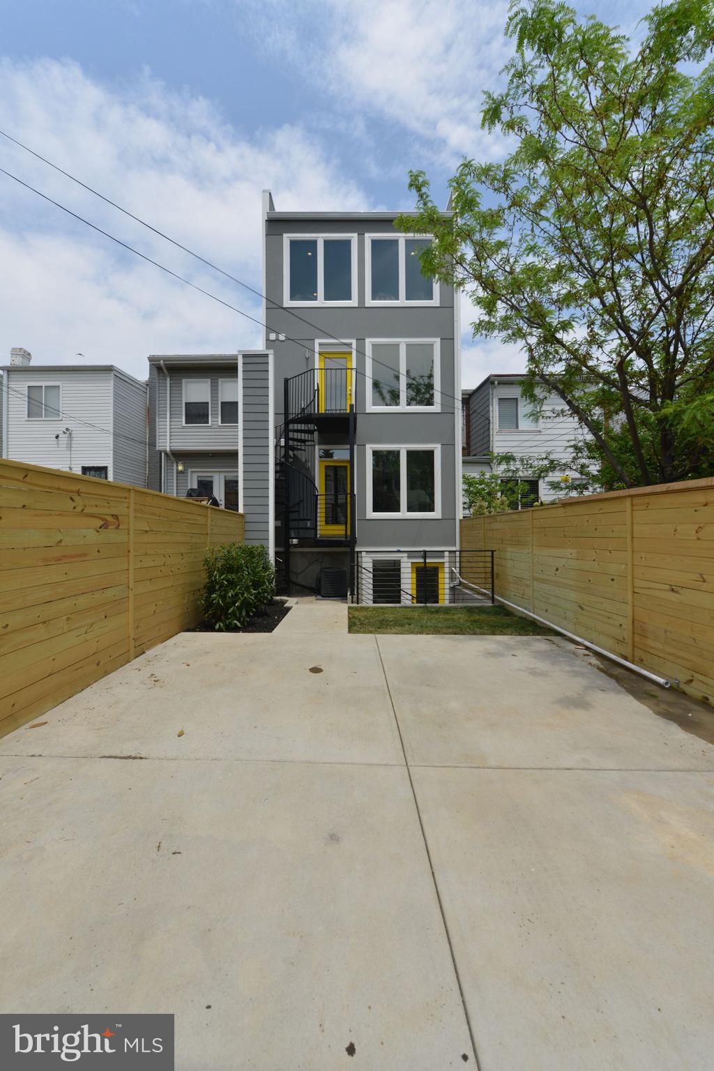 1831 Independence Avenue Southeast, Unit 2 Washington, DC 20003 - Photo 32 of 33