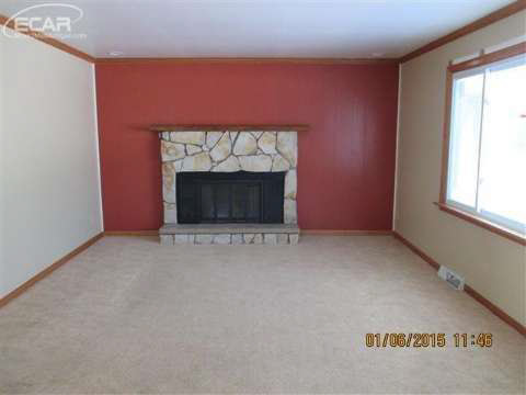 9140 North Center Road Clio, MI 48420 - Photo 7 of 27 20427633-6.JPG