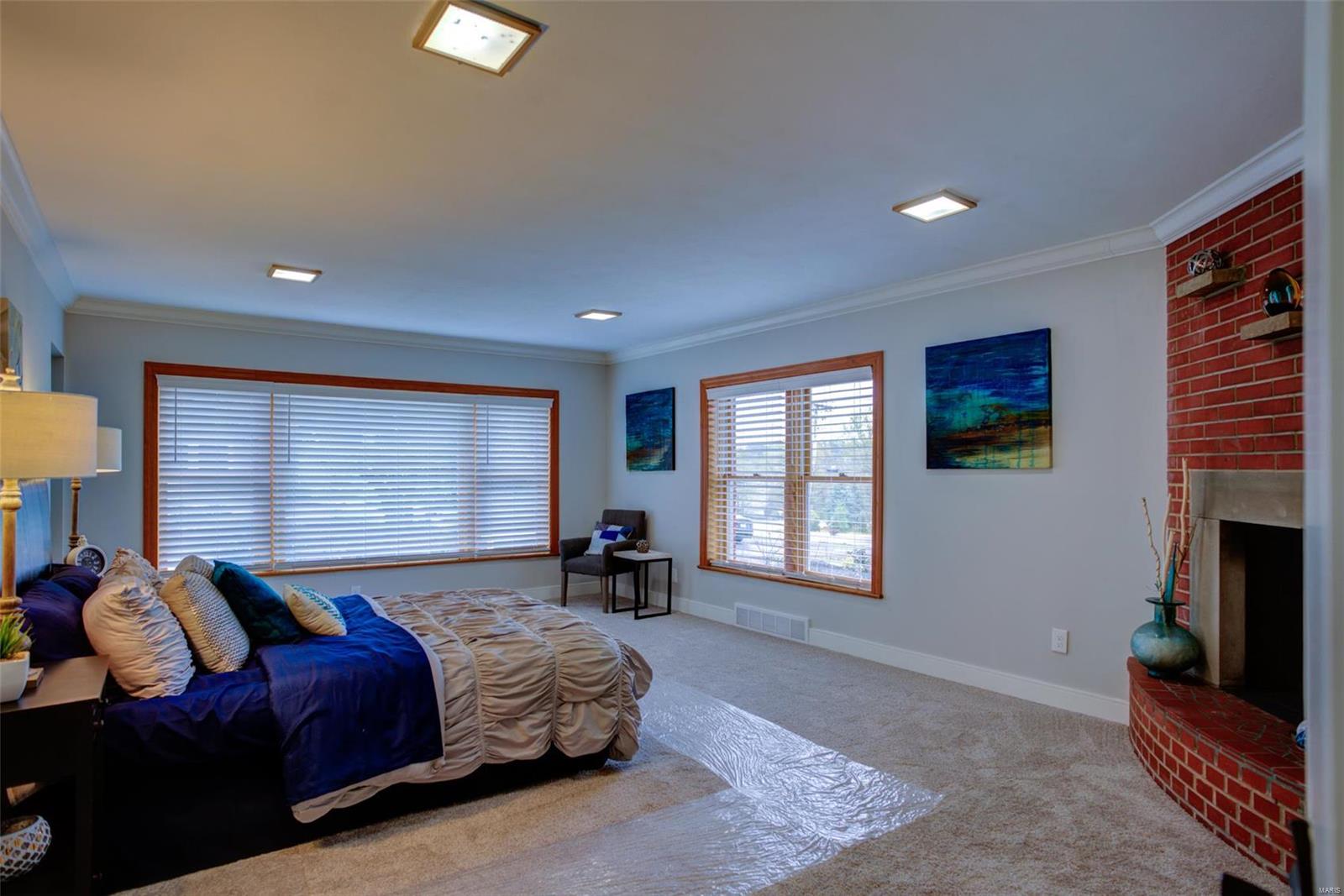 15 South Spoede Road St. Louis, MO 63141 - Photo 14 of 26 Gallery Image 14