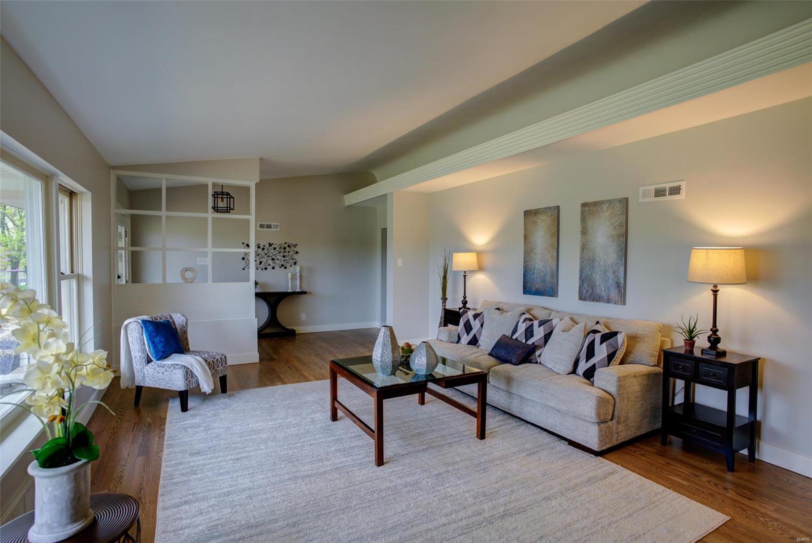 15 South Spoede Road St. Louis, MO 63141 - Photo 5 of 26 Gallery Image 5