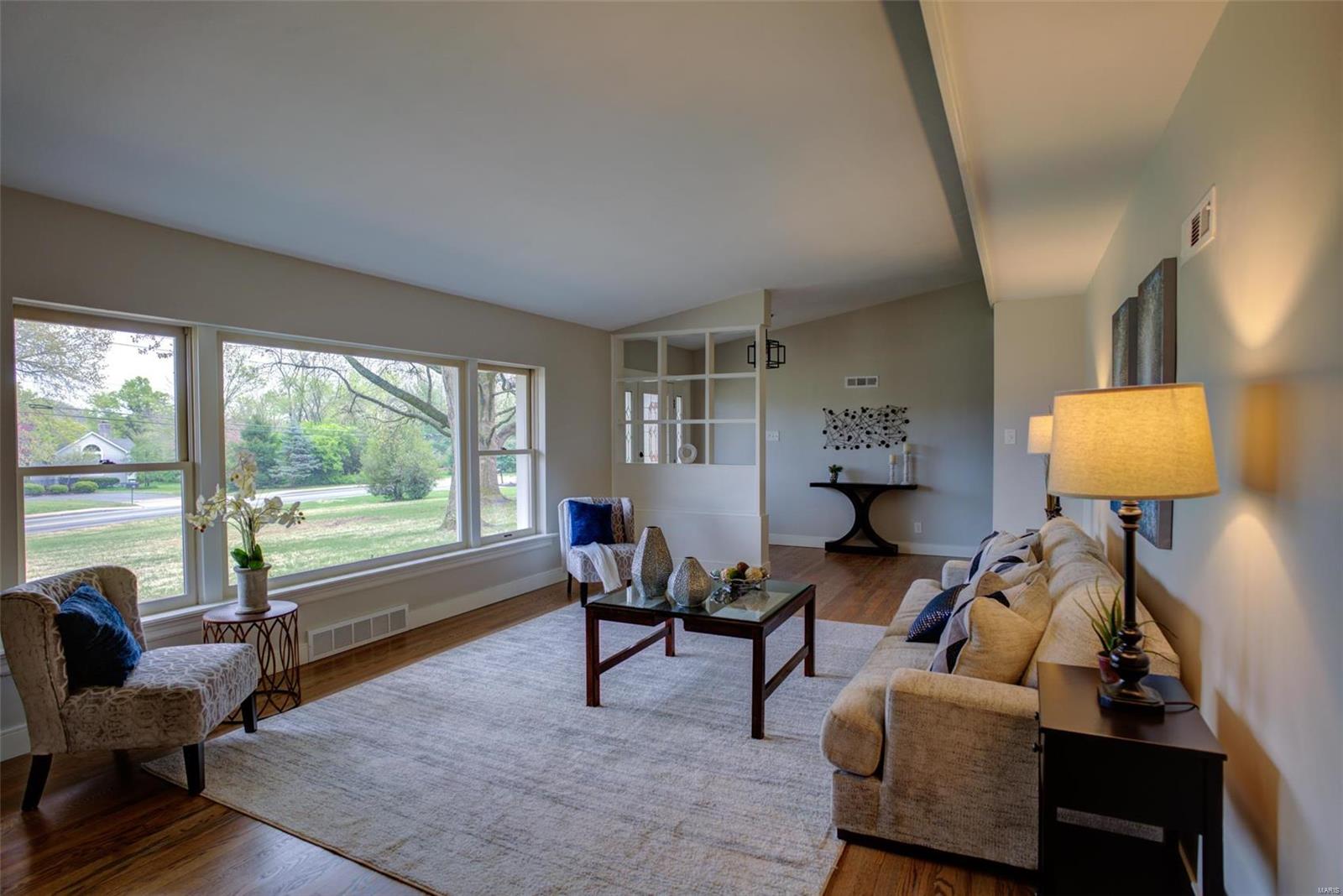 15 South Spoede Road St. Louis, MO 63141 - Photo 6 of 26 Gallery Image 6