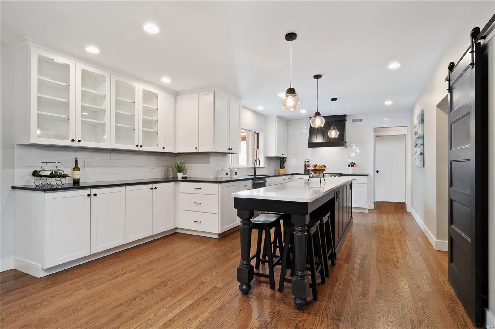 15 South Spoede Road St. Louis, MO 63141 - Photo 8 of 26 Gallery Image 8