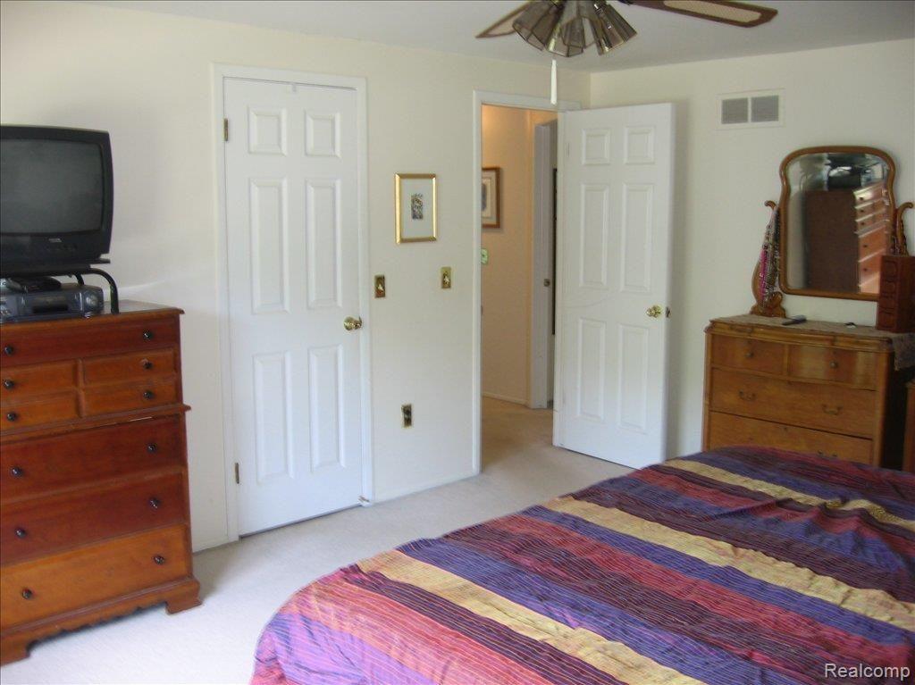 590 Ten Point Drive Rochester, MI 48309 - Photo 17 of 17 Master Bedroom 2