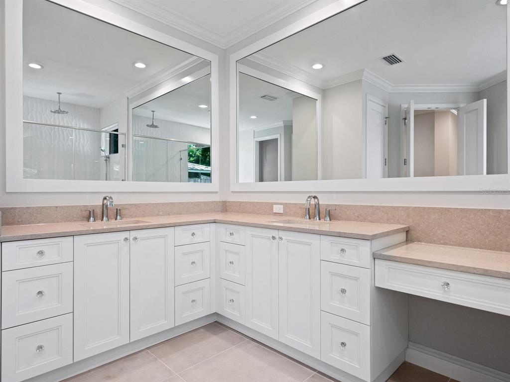 1876 Magnolia Street Sarasota, FL 34239 - Photo 20 of 72