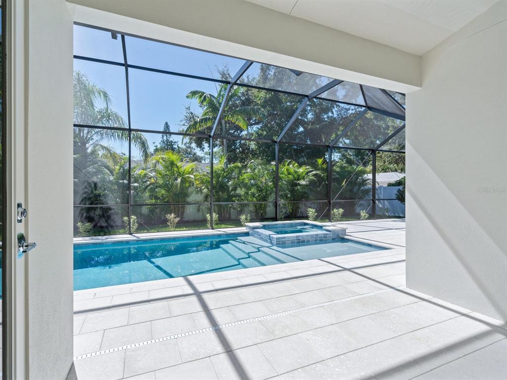 1876 Magnolia Street Sarasota, FL 34239 - Photo 35 of 72