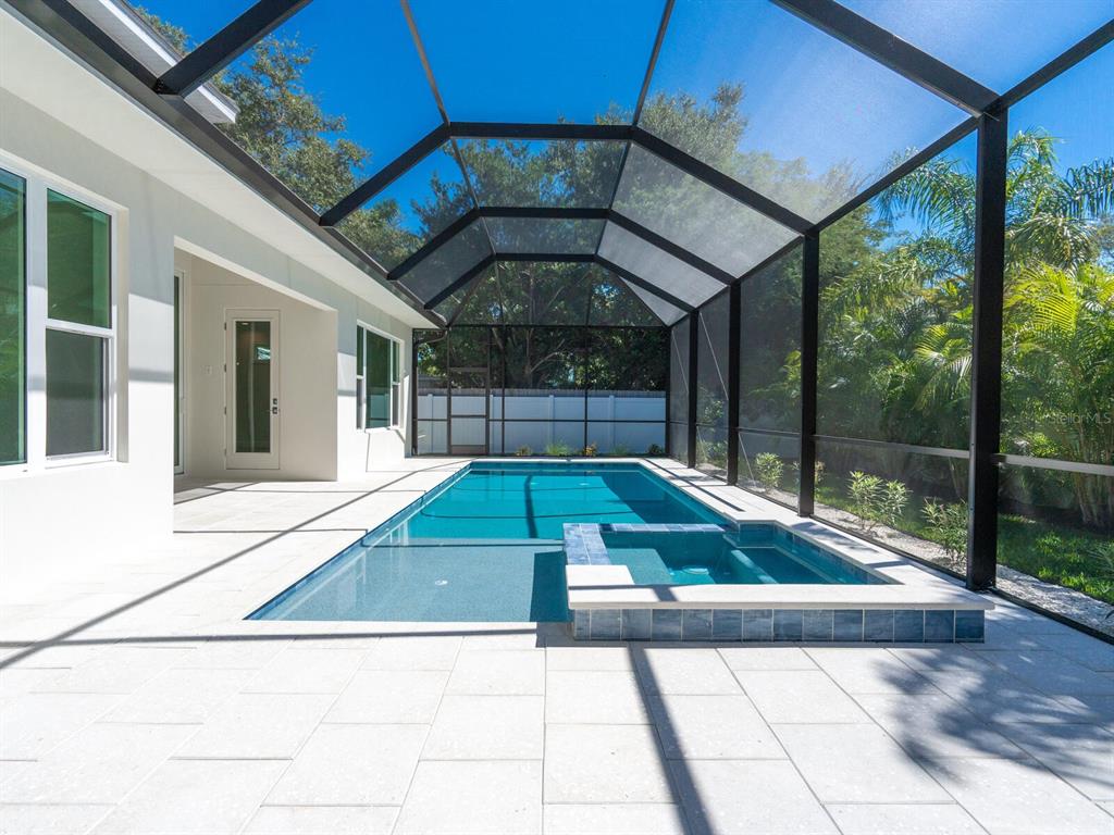 1876 Magnolia Street Sarasota, FL 34239 - Photo 45 of 72