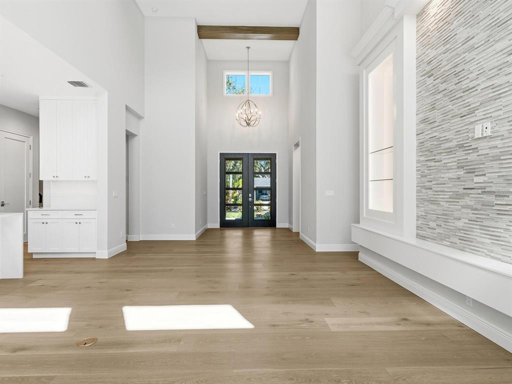 1876 Magnolia Street Sarasota, FL 34239 - Photo 10 of 72