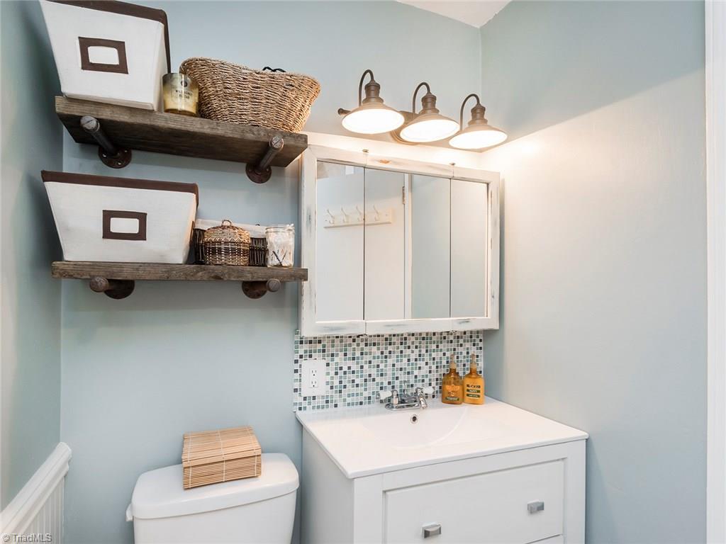 3902 Lewiston Road Summerfield, NC 27358 - Photo 13 of 27