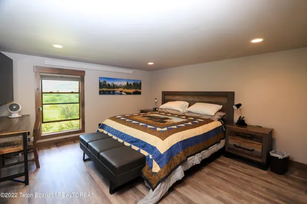 $6,500,000 | 227 McNeel Power Plant Road, Alpine, WY 83128