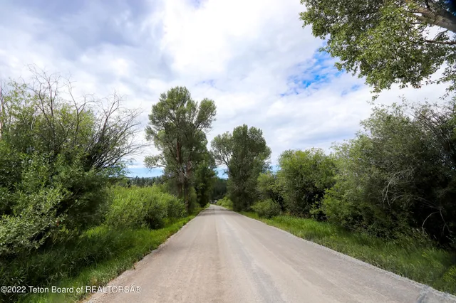 $6,500,000 | 227 McNeel Power Plant Road, Alpine, WY 83128