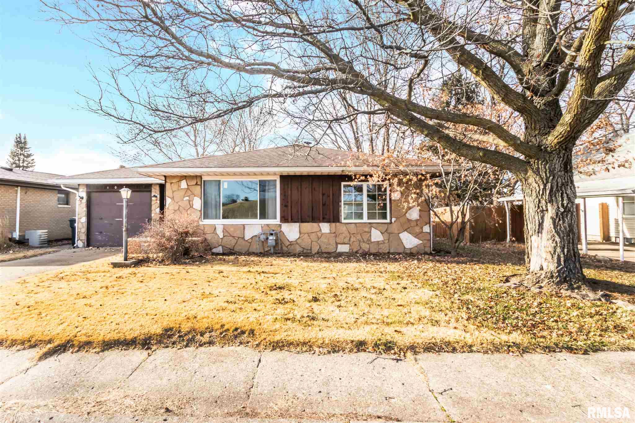 107 Reservoir Road Pekin, IL 61554 - Photo 1 of 17 Gallery Image 1