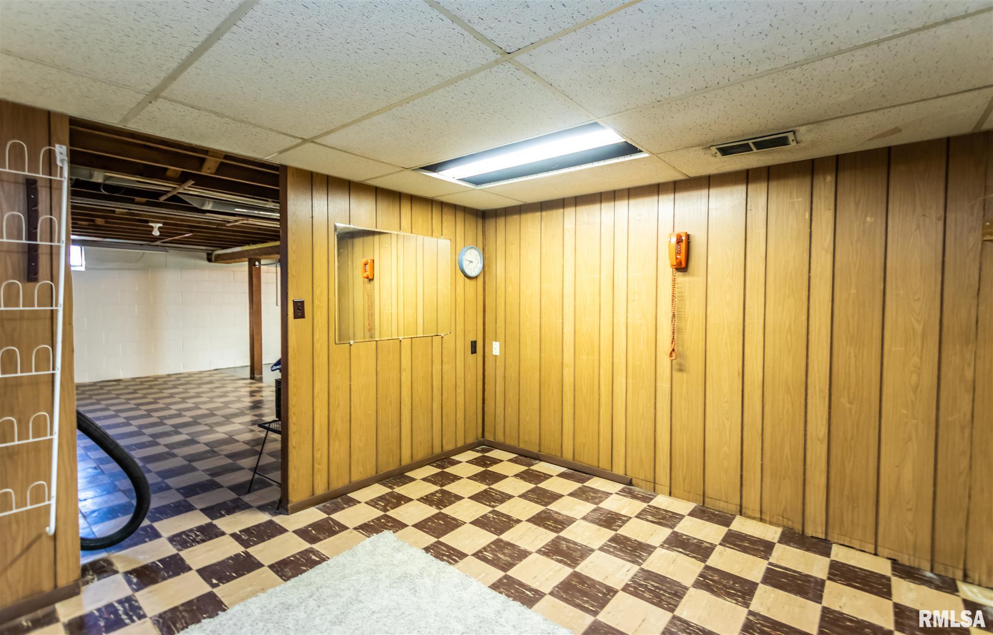 107 Reservoir Road Pekin, IL 61554 - Photo 16 of 17 Gallery Image 16