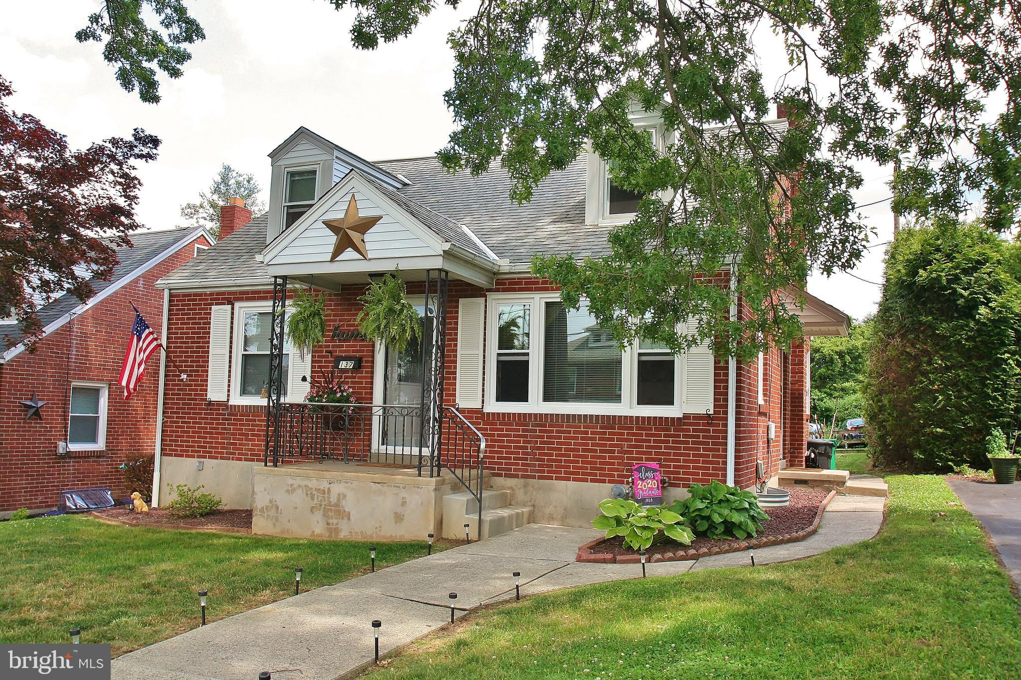 137 Chestnut Street Shillington, PA 19607 - Photo 1 of 16 Welcome Home!
