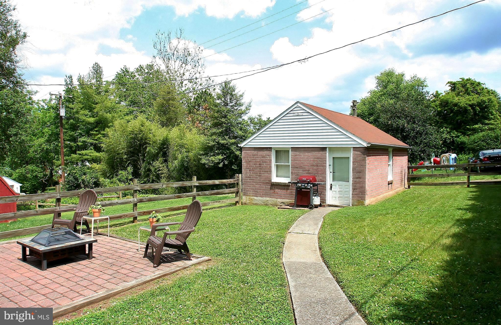 137 Chestnut Street Shillington, PA 19607 - Photo 14 of 16 View of Backyard