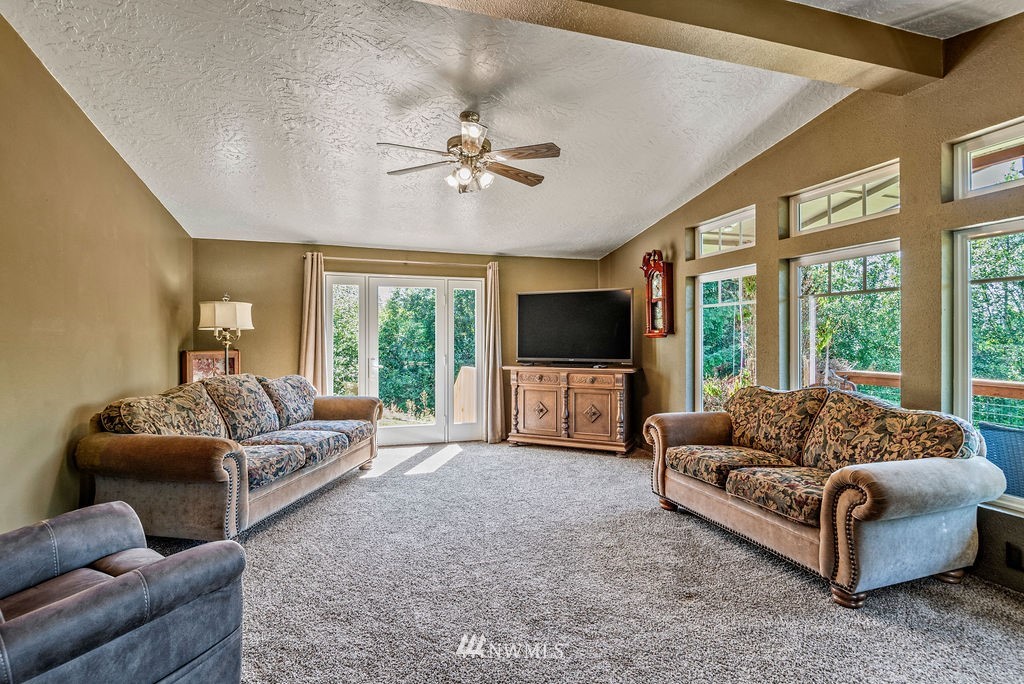 144 Barba Road Castle Rock, WA 98611 - Photo 4 of 34 Gallery Image 4