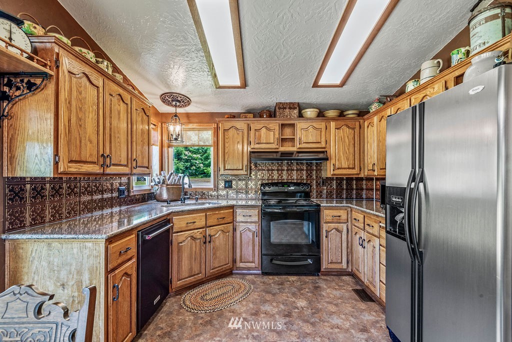144 Barba Road Castle Rock, WA 98611 - Photo 9 of 34 Gallery Image 9