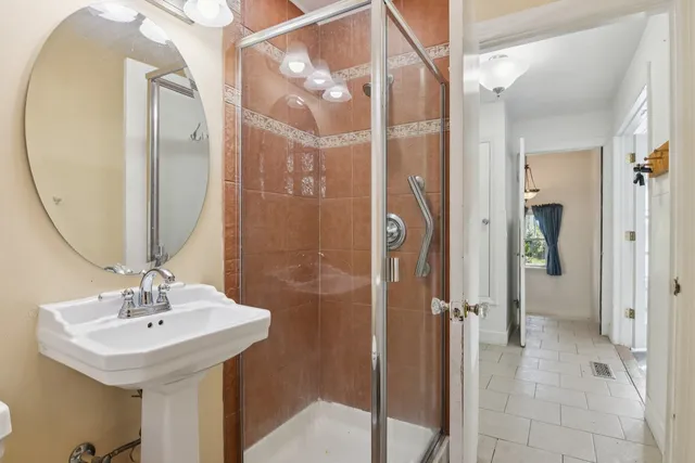 $255,000 | 390 Garfield Boulevard, Grayslake, IL 60030