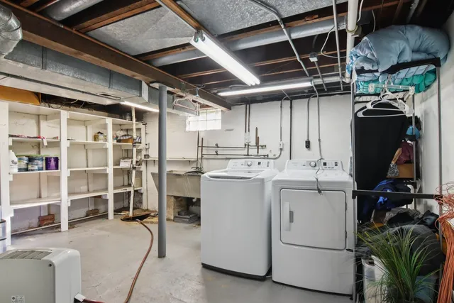 $255,000 | 390 Garfield Boulevard, Grayslake, IL 60030