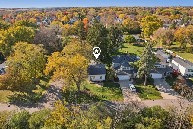 $255,000 | 390 Garfield Boulevard, Grayslake, IL 60030