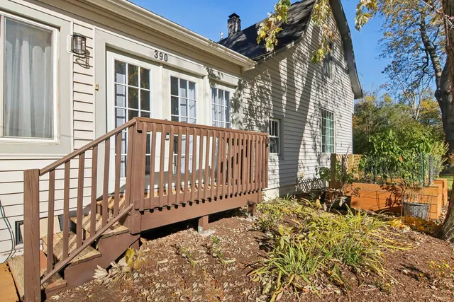 $255,000 | 390 Garfield Boulevard, Grayslake, IL 60030