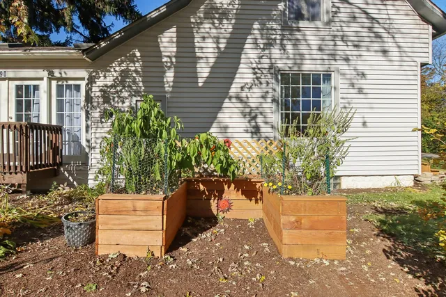 $255,000 | 390 Garfield Boulevard, Grayslake, IL 60030