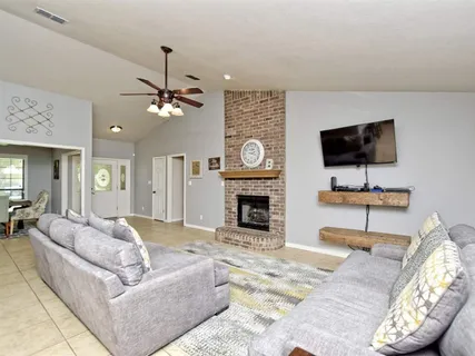 $395,000 | 188 Turkey Run, Marble Falls, TX 78654