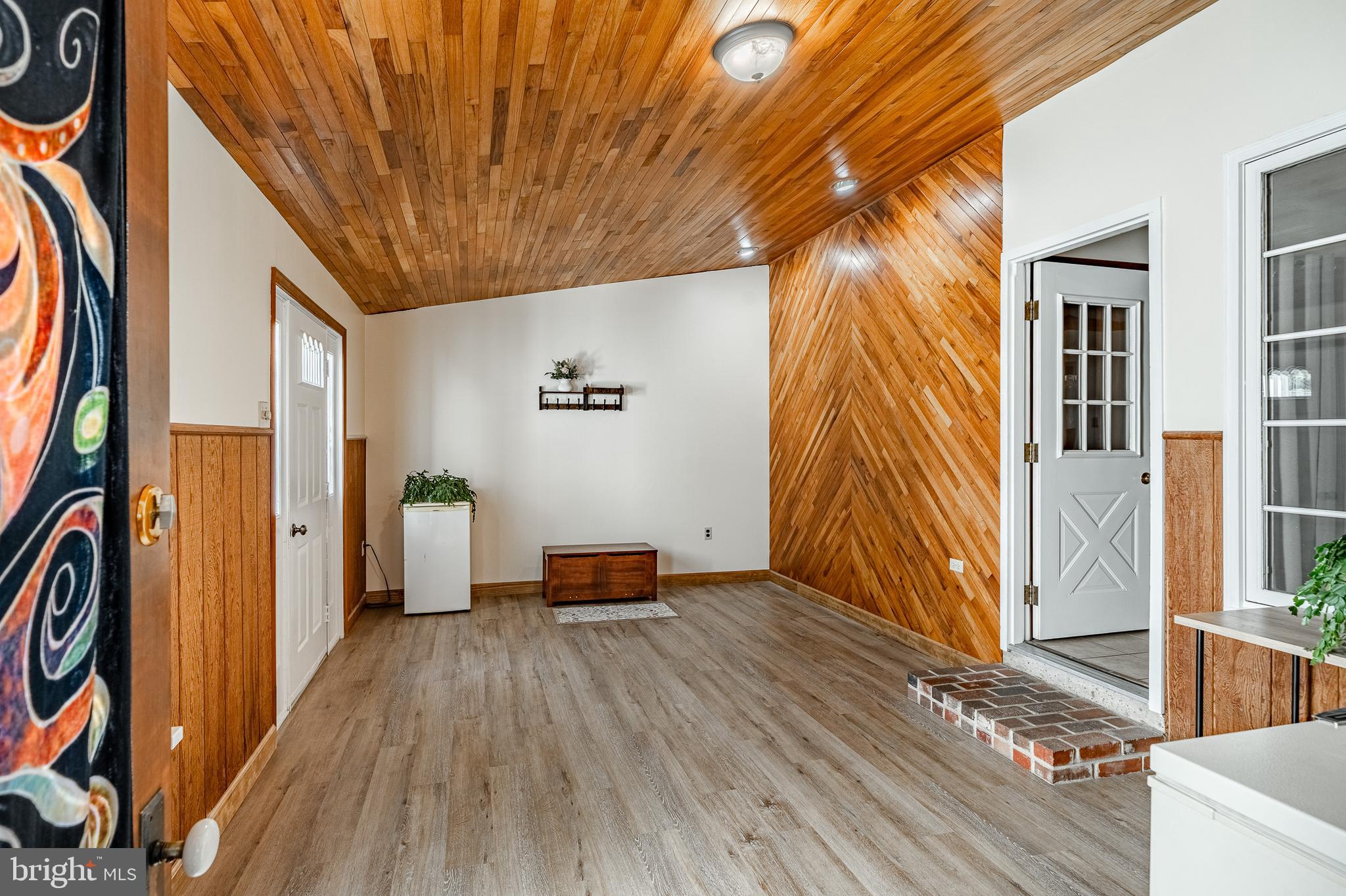 2190 East Buck Road Pennsburg, PA 18073 - Photo 11 of 42