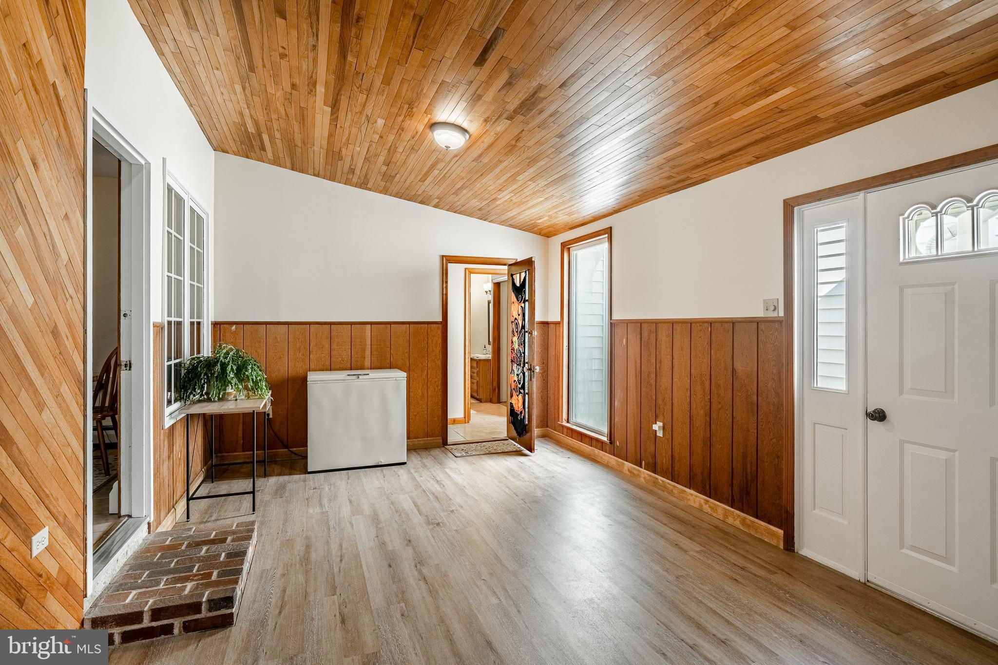 2190 East Buck Road Pennsburg, PA 18073 - Photo 12 of 42