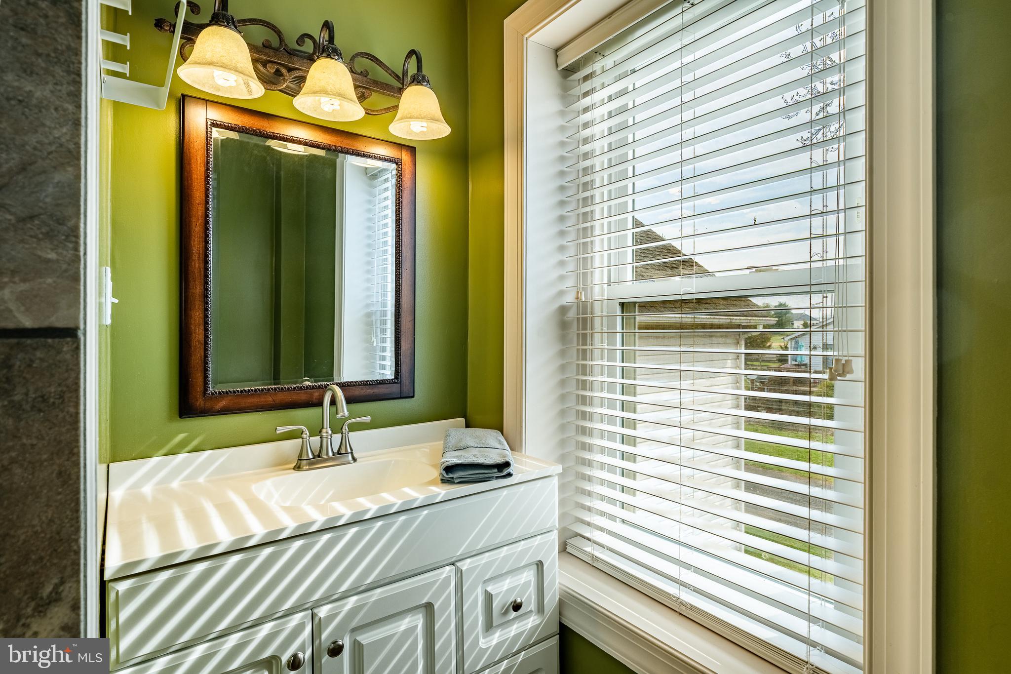 2190 East Buck Road Pennsburg, PA 18073 - Photo 18 of 42