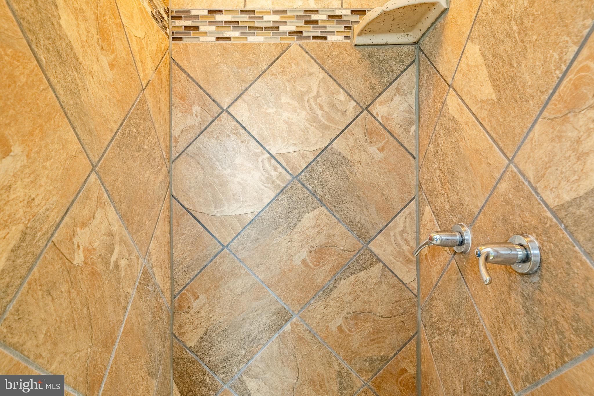 2190 East Buck Road Pennsburg, PA 18073 - Photo 19 of 42