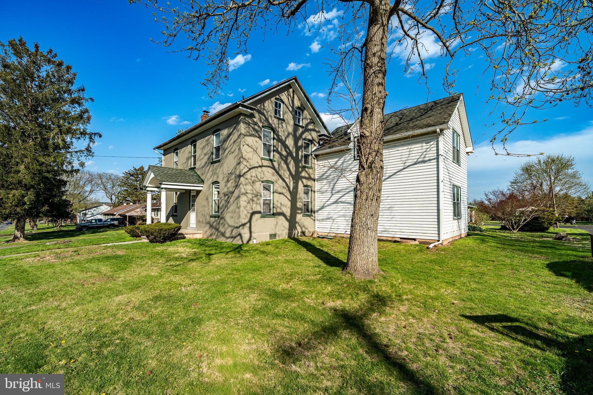 2190 East Buck Road Pennsburg, PA 18073 - Photo 2 of 42