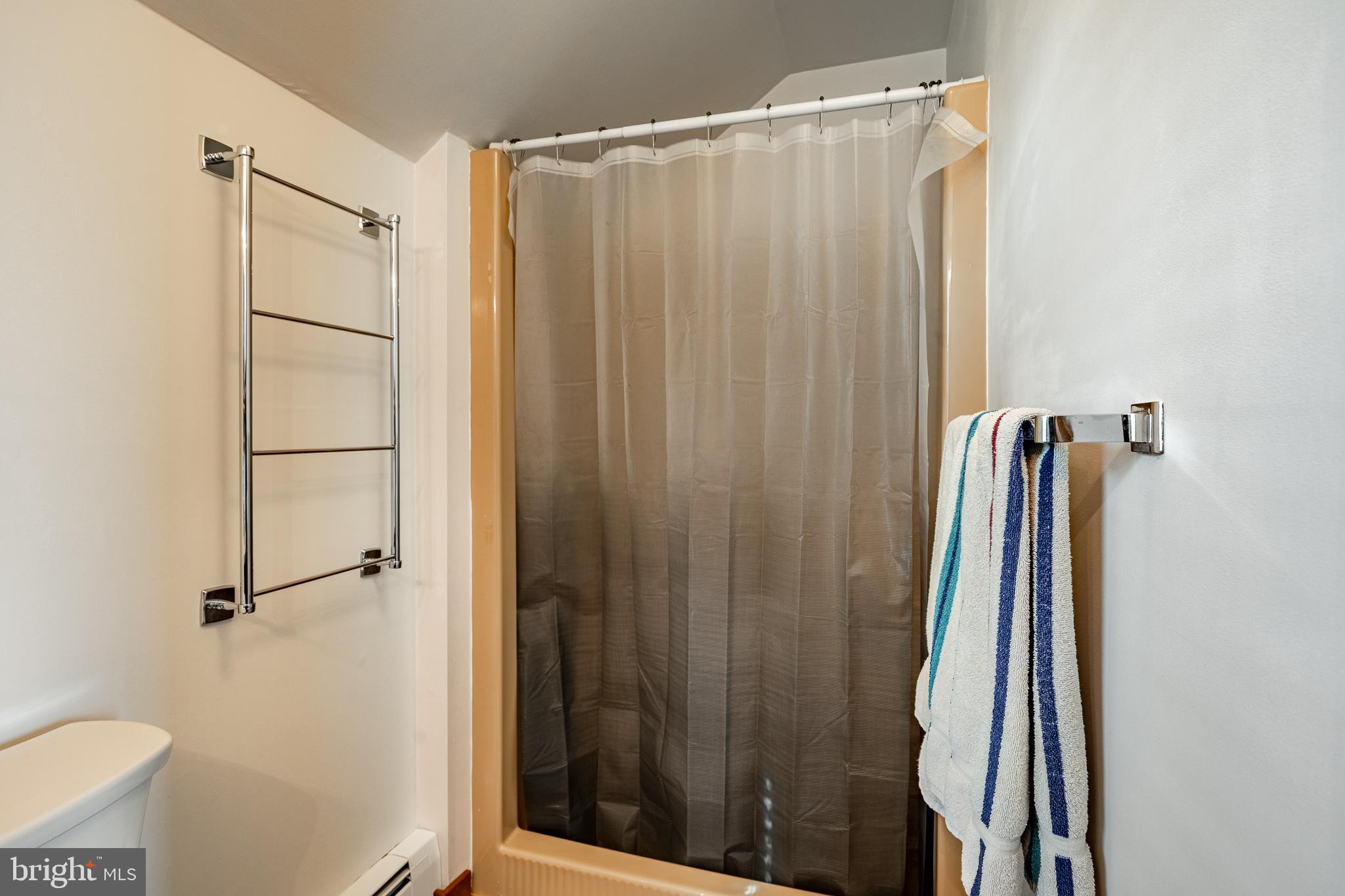 2190 East Buck Road Pennsburg, PA 18073 - Photo 22 of 42