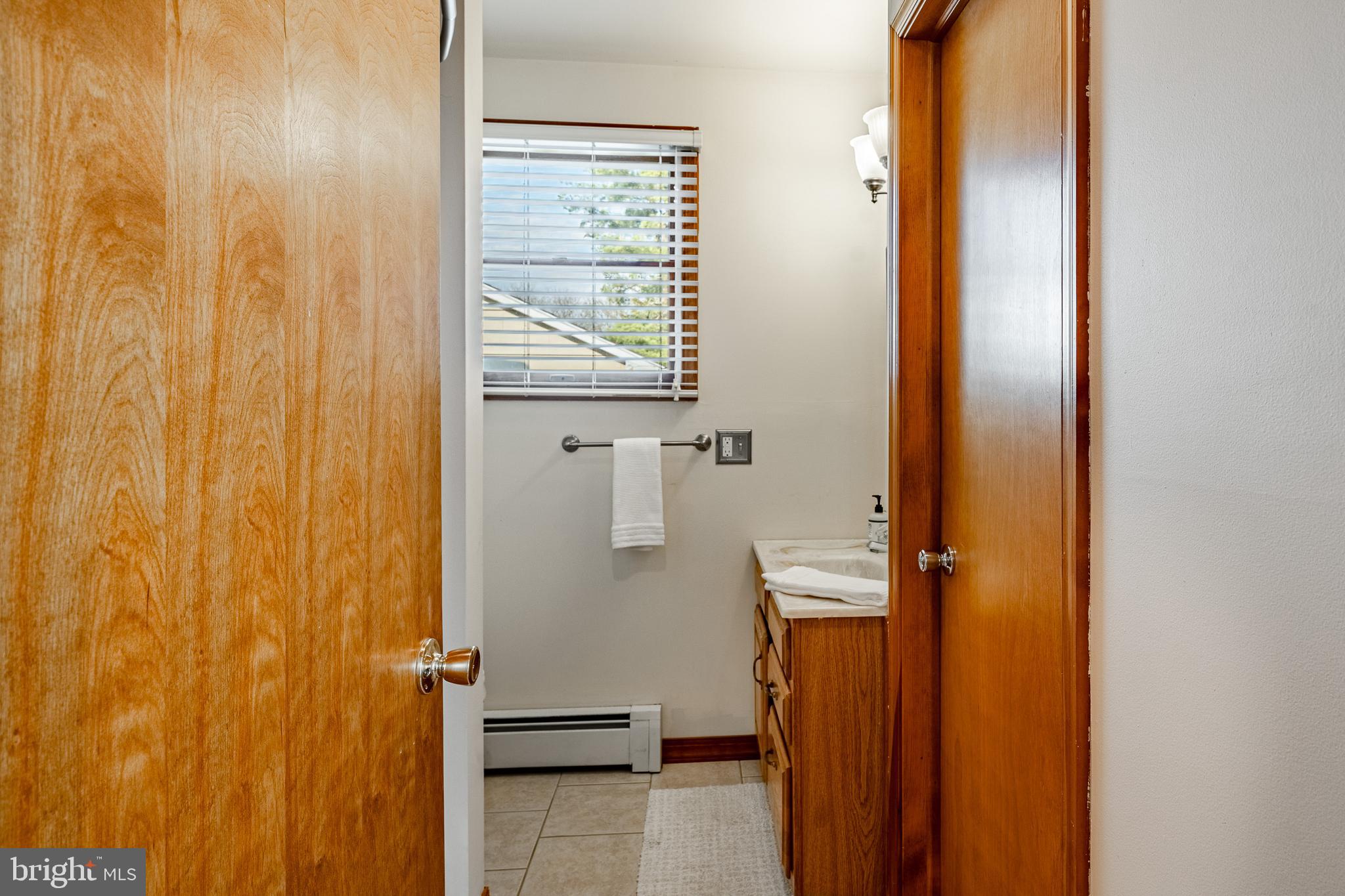 2190 East Buck Road Pennsburg, PA 18073 - Photo 29 of 42