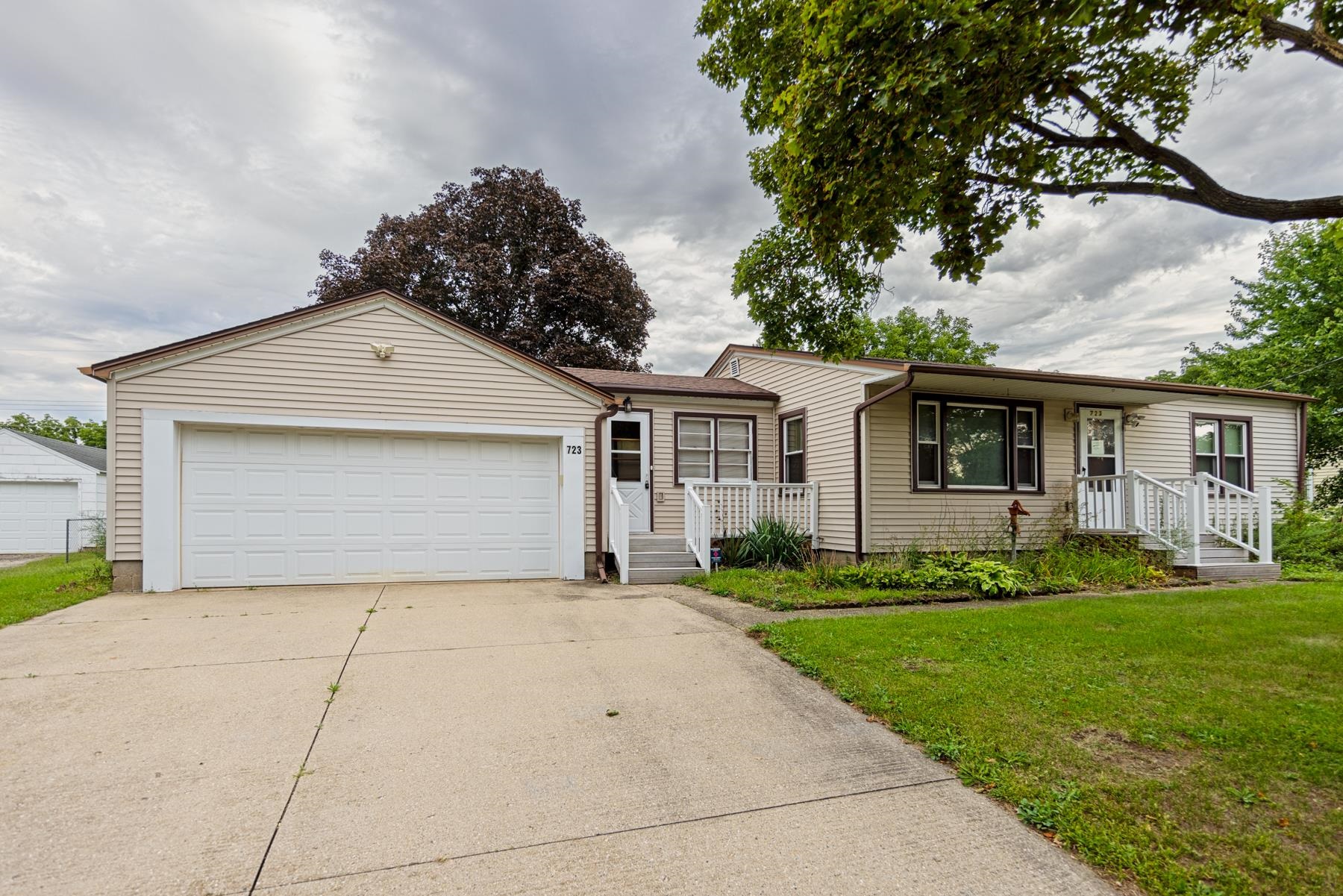 723 Cranston Road Beloit, WI 53511 - Photo 1 of 22 Gallery Image 1