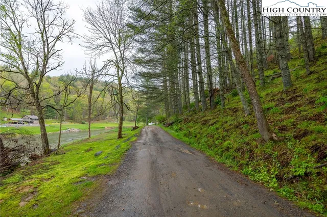 $299,000 | 168-170 Lumina Lane, Crumpler, NC 28617