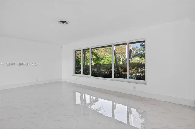 $5,900 | 4060 Northeast 26th Avenue, Lighthouse Point, FL 33064