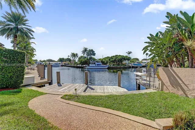 $6,900 | 4060 Northeast 26th Avenue, Lighthouse Point, FL 33064