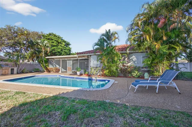 $5,900 | 4060 Northeast 26th Avenue, Lighthouse Point, FL 33064