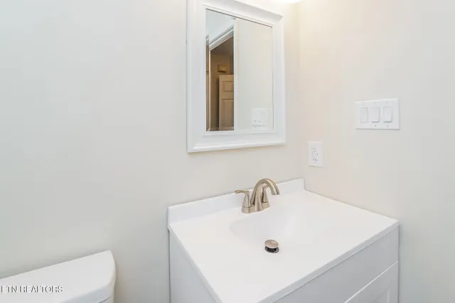 $1,275 | 4207 Iona Way, Knoxville, TN 37912