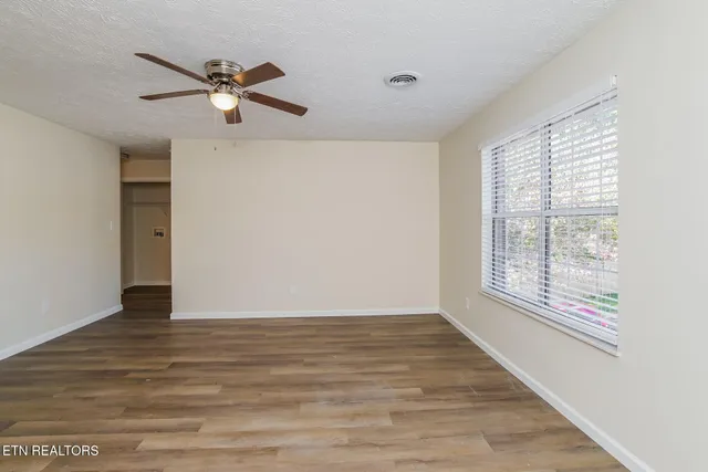 $1,275 | 4207 Iona Way, Knoxville, TN 37912