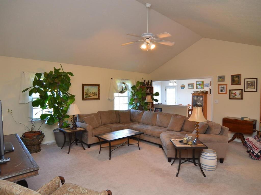 8054 North Troy Road Greenfield, IN 46140 - Photo 11 of 24 Gallery Image 11